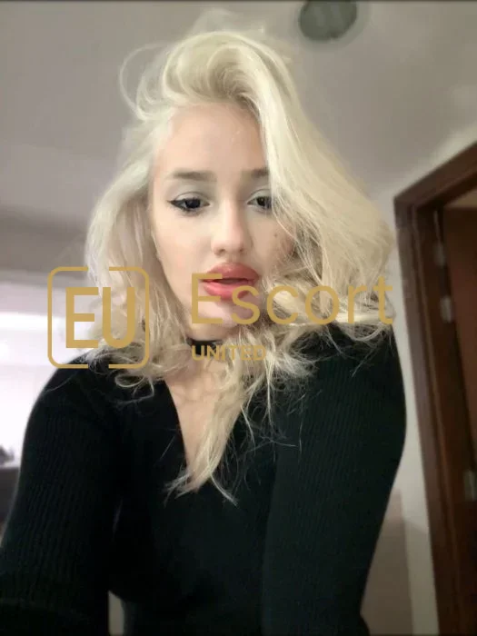 Nora, 29, escort femenina en Dubái — foto 6