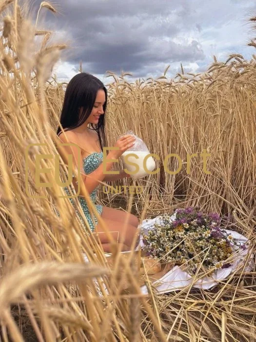 Julia, Dubai konumunda 29 yaşında kadın refakatçi — fotoğraf 4