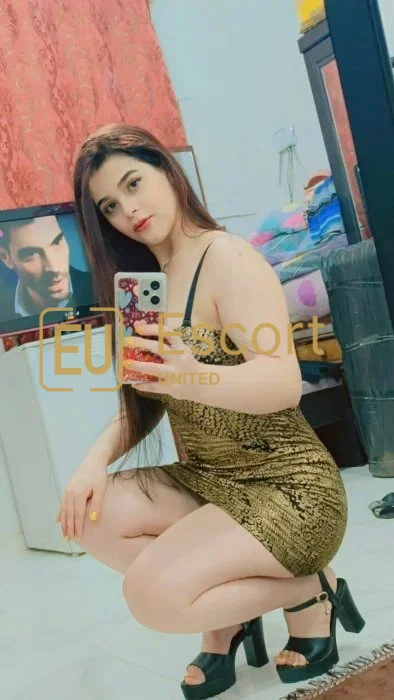Boek Mary, een 21-jarige escort dame in Dubai — foto 3