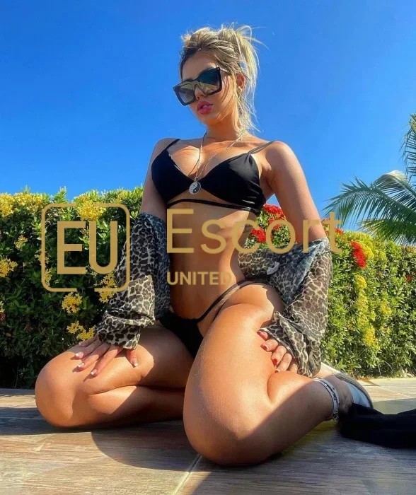 Sofia, eine 28-jährige Begleiterin in Dubai — Foto 11