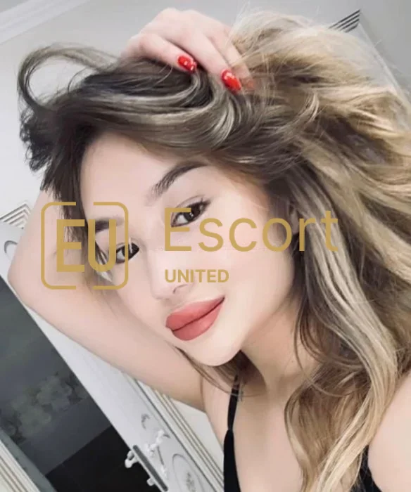 Melina, 20, female escort in Dubai — photo 6