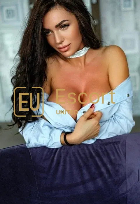 Viki, acompañante femenina en Abu Dabi