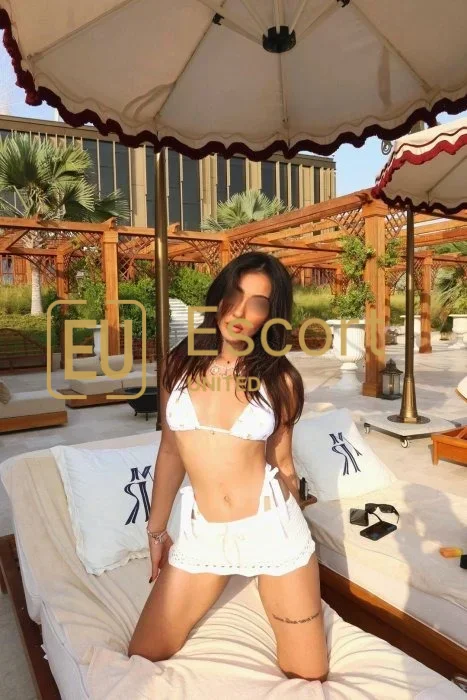 Jess, vrouwelijke escort in Dubai — foto 8
