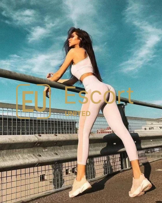 Rezervišite Nicole, eskort devojku u Dubai — fotografija 9