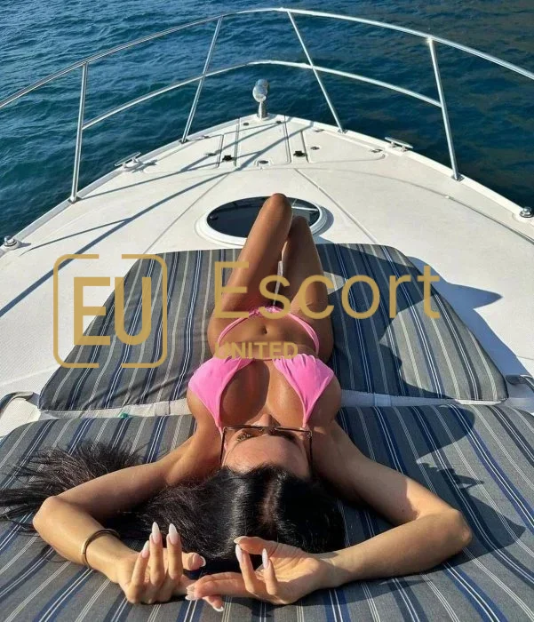 Eskort Nicole u Dubai — fotografija 11