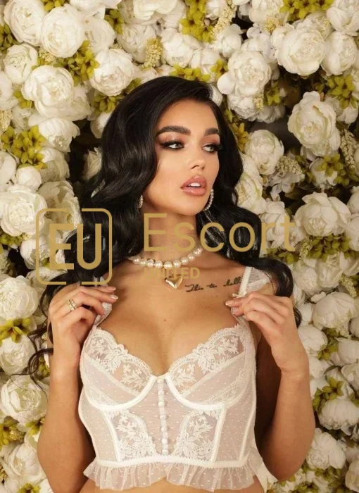 Nicole, 22, eskort devojka u Dubai — fotografija 7