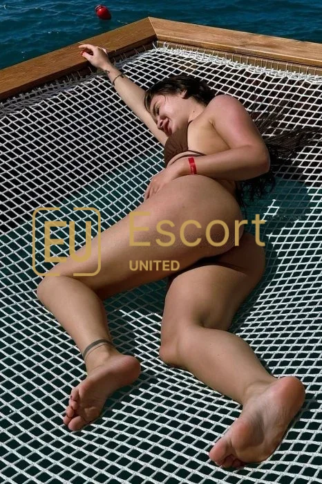 Roxy, eskort devojka u Abu Dabi, UAE — fotografija 5