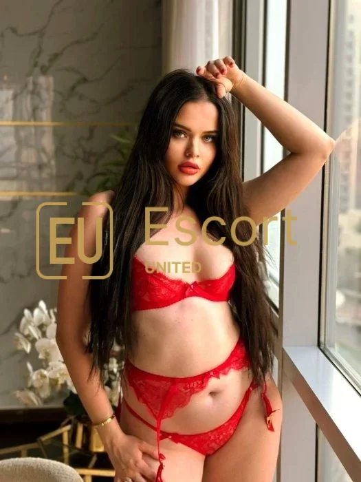 Aida, ve věku 29 let, společnice v Dubaj — fotka 6