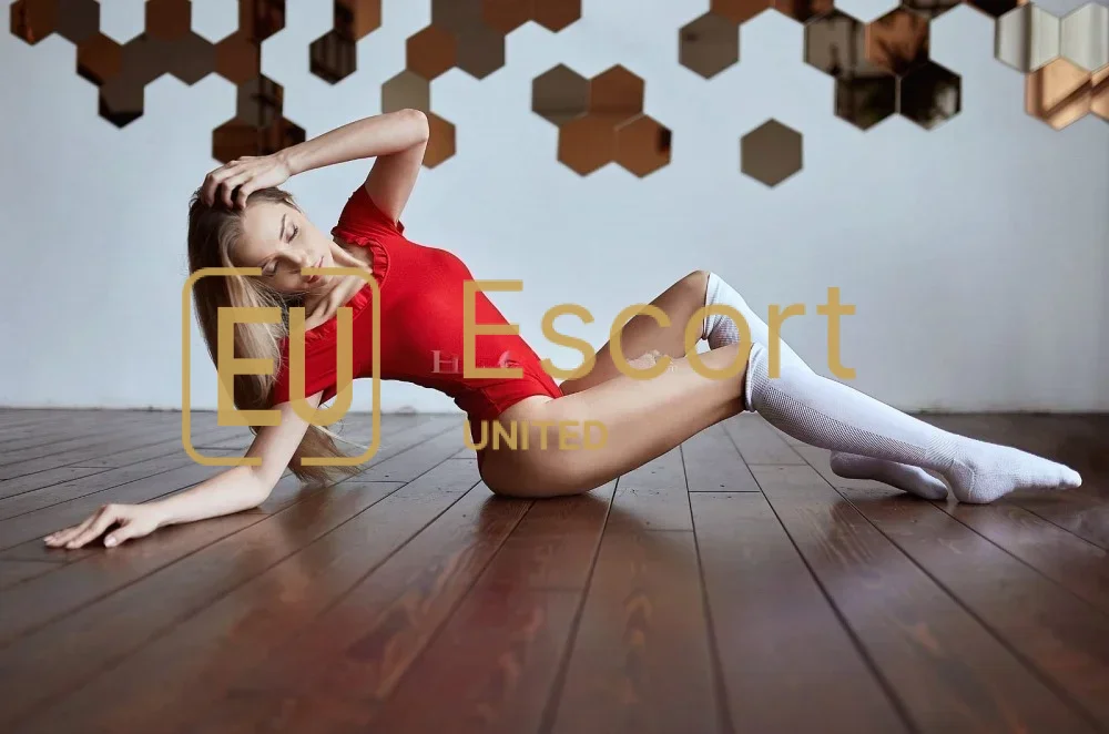 Eskort Andrea u Abu Dabi, 28 godina — fotografija 6