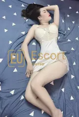 Vrouwelijke escort Lyli gevestigd in Abu Dhabi, 26 jaar oud — foto 1