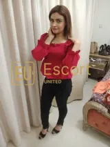 Triff Liza, Escort Lady in Abu Dhabi — Foto 5