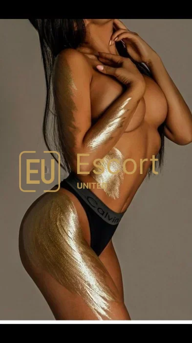 Anna, a 32-year-old female companion in Dubai — photo 4