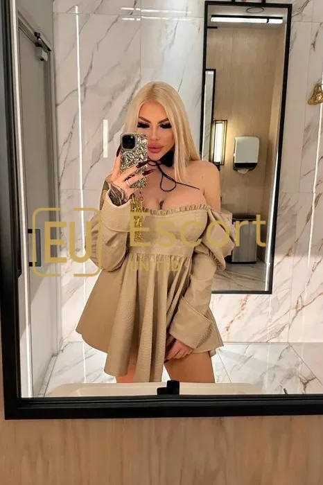 Escort-Dame Sinti in Abu Dhabi — Foto 10