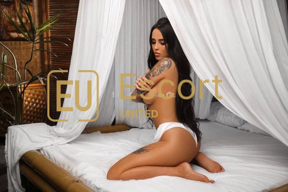 Alisa, escortă de sex feminin în Dubai — fotografia 5