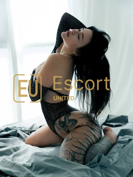 Escort Kelly based in Dubai — photo 2