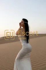 Escort girl Kelly based in Dubai — photo 11