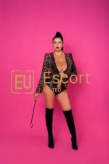 Julia, female escort in Abu Dhabi — photo 5