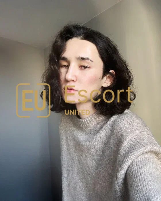 Prenota Mika, escort gay an Abu Dhabi — foto 4