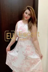 Aashritha, escortă de sex feminin în Abu Dhabi — fotografia 1