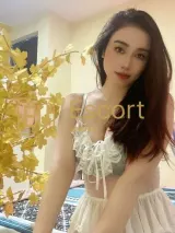 Lisa, escorte féminine à Dubaï — photo 2