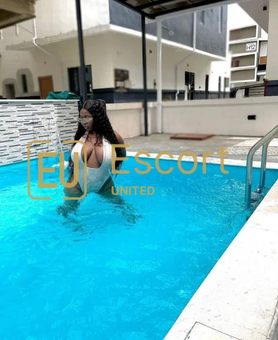 Female escort Meli based in Abu Dhabi, 30 years old — photo 2