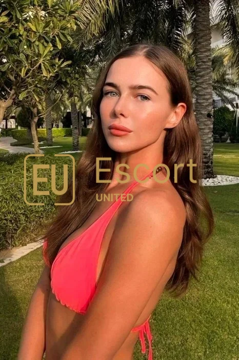 Book Elizabeth, escort in Dubai — photo 6