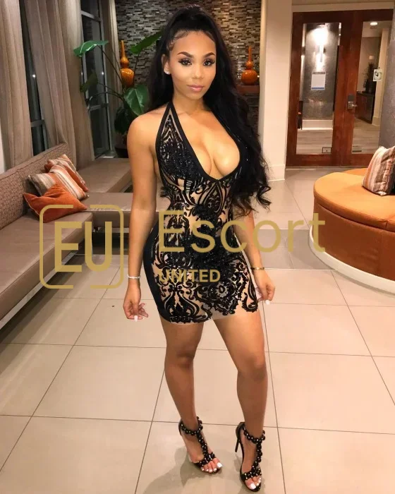 Zara, ragazza escort a Dubai — foto 3