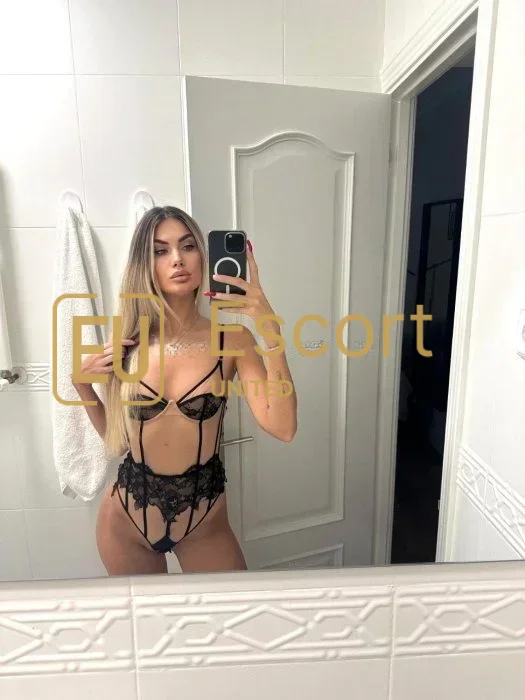 Carol, acompañante femenina de 30 años en Dubái — foto 7