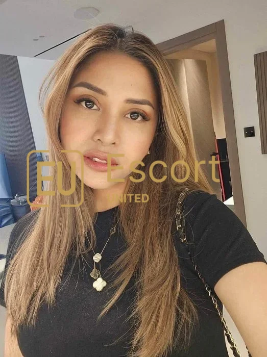 Stella, a 28-year-old female companion in Dubai — photo 3