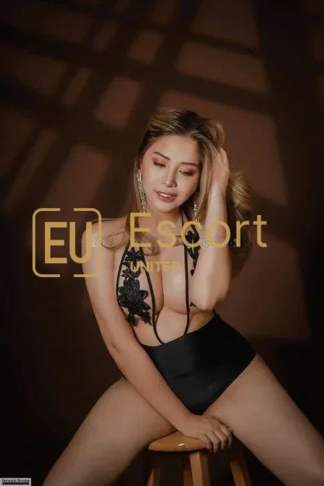 Female escort Stella in Dubai — photo 1