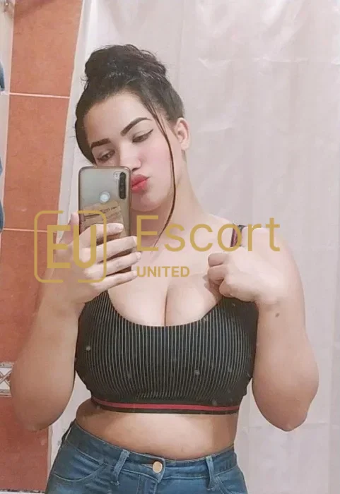 Lilly, accompagnatrice de 27 ans à Dubaï — photo 4