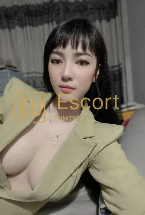 Alisia, Escort Lady in Abu Dhabi, VAE