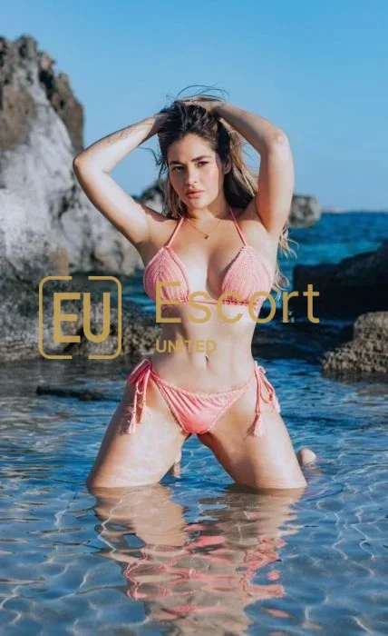 Book Alora, a 31-year-old escort girl in Dubai — photo 9