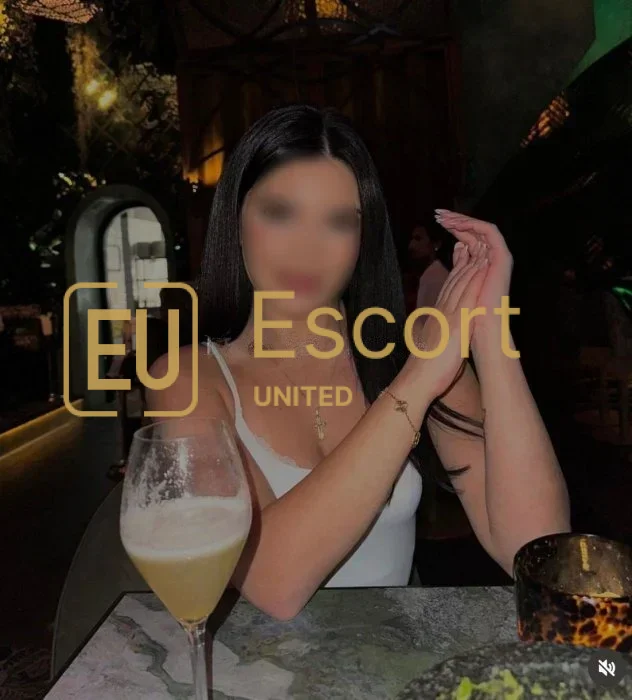Mila, escort donna a Dubai — foto 8