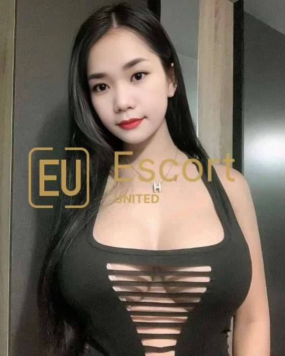 Emily, fille d'escorte à Abou Dhabi, EAU — photo 3