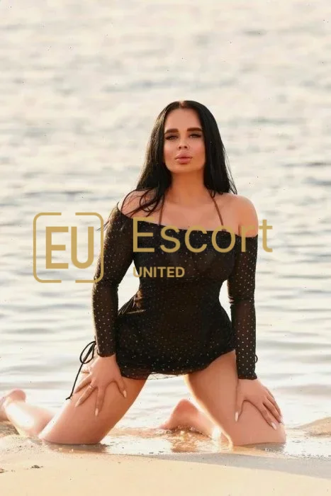 Monna, escort donna a Dubai — foto 6
