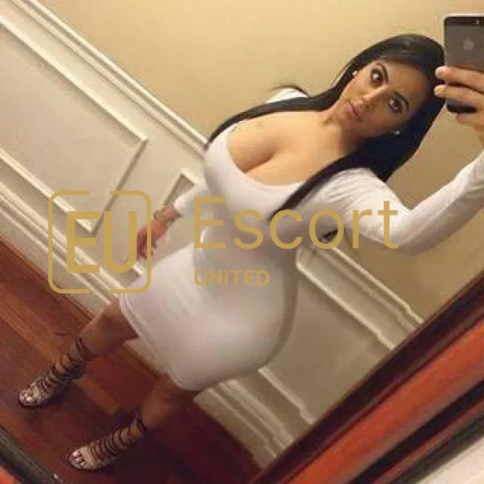 Jessy, a 32-year-old female companion in Abu Dhabi — photo 4