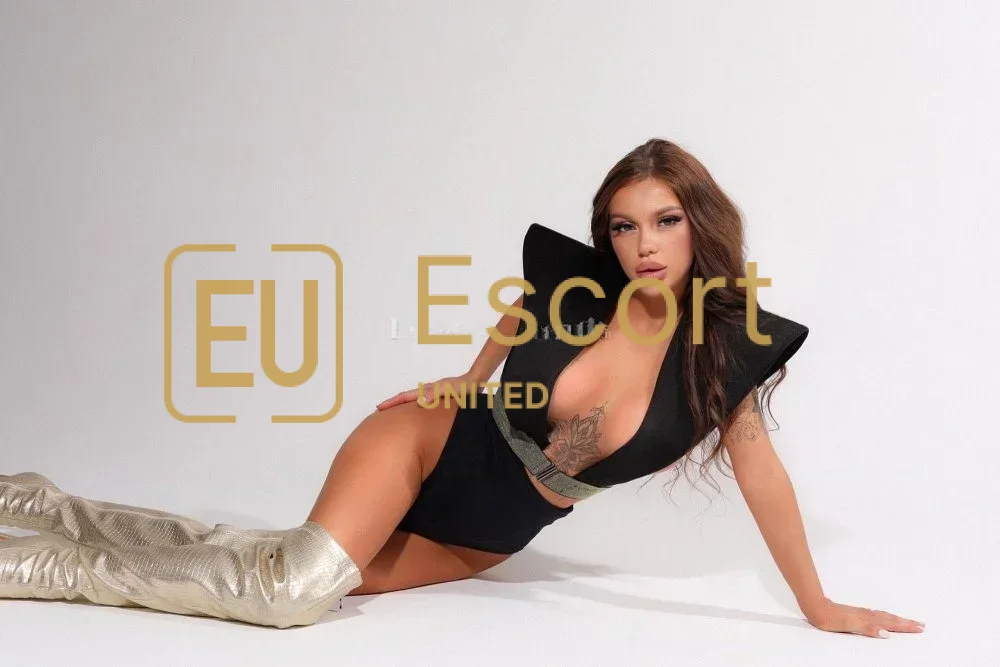 Stella, escort femenina en Dubái — foto 10