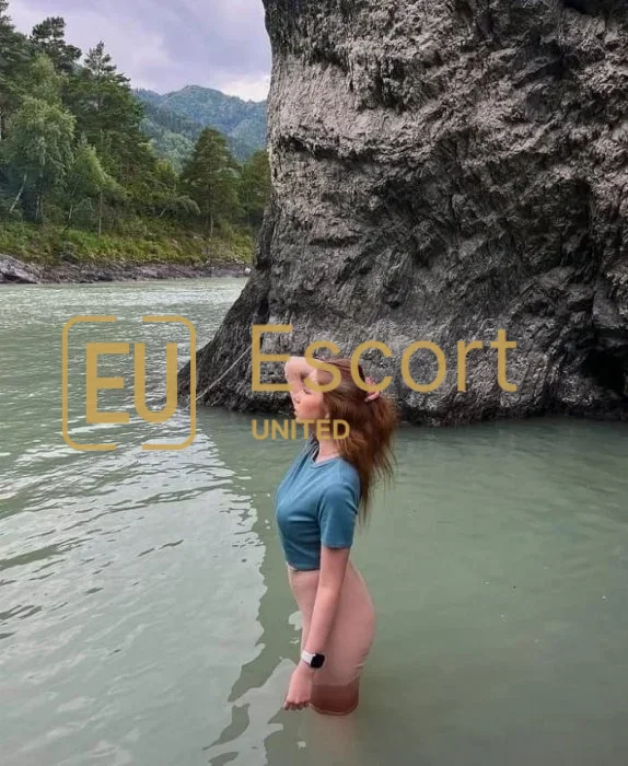 Conoce an Oksana, chica escort en Dubái — foto 9