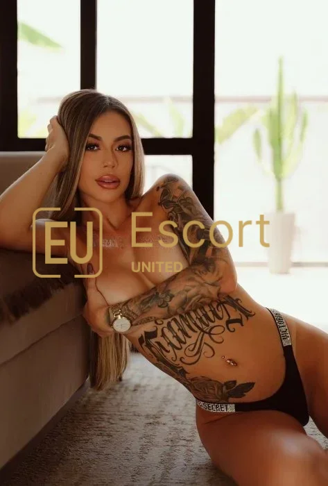 Dubai konumunda eskort Becca ile tanışın — fotoğraf 1
