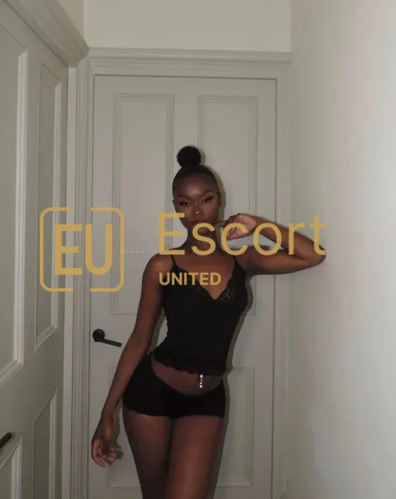 Escort femenina Wintana en Dubái (24) — foto 2