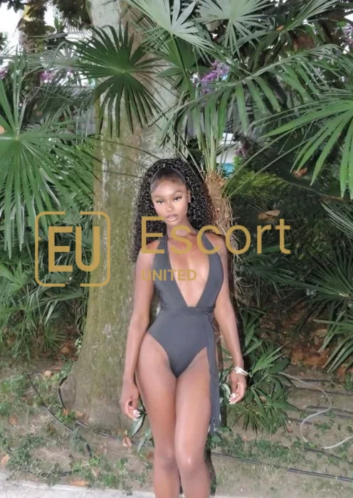 Escort femenina Wintana en Dubái, 24 — foto 4