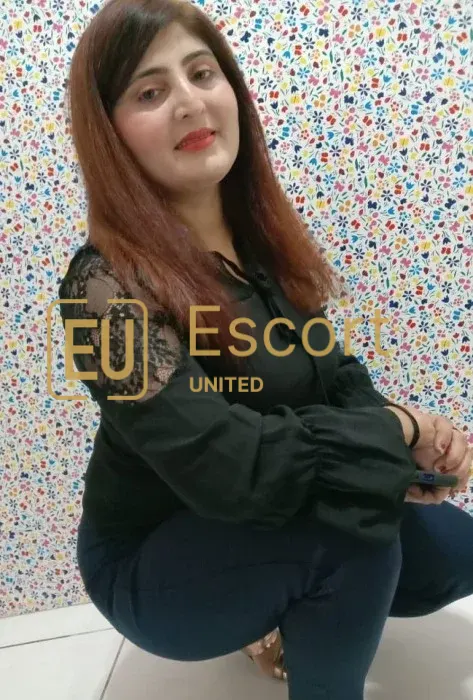 Objednejte si Mahi, ve věku 29 let, eskort v Abú Dhabí