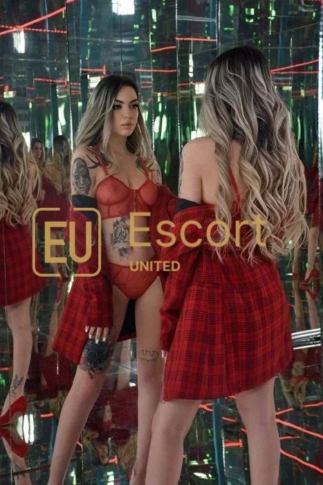 Upoznajte Ivy, 27-godišnju eskort devojku u Dubai — fotografija 3
