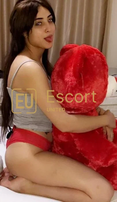 Alina, eskort dama u Abu Dabi, UAE — fotografija 8