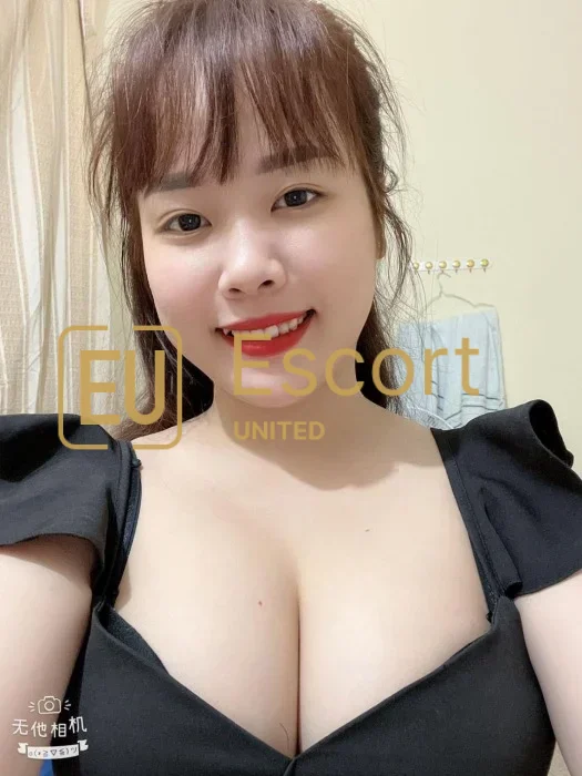 Lisa, în vârstă de 26 de ani, însoțitoare în Abu Dhabi — fotografia 2