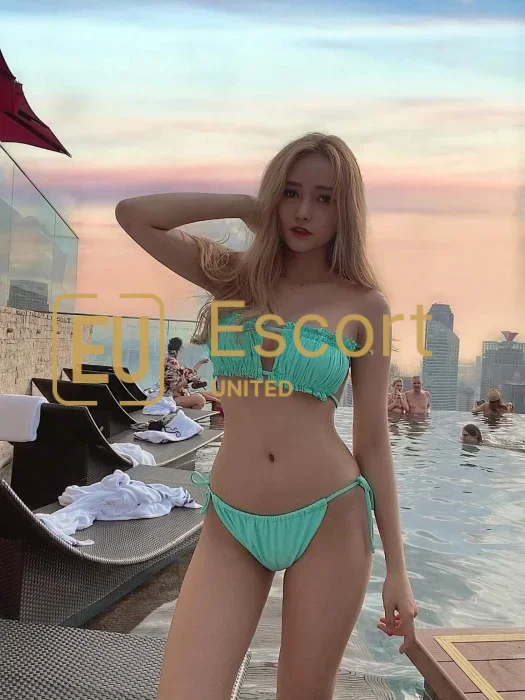 Yena, 25, eskort devojka u Dubai — fotografija 3