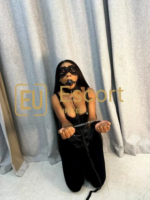 Escort Nelly gevestigd in Dubai, 22 jaar oud — foto 2