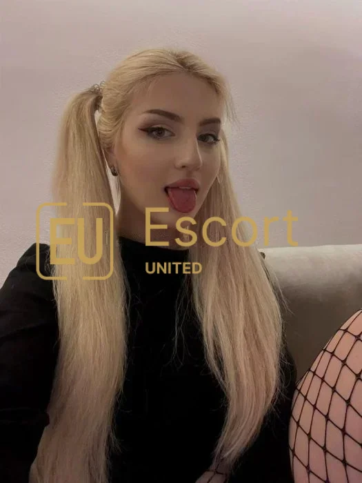 Louisa, 24, eskort devojka u Dubai — fotografija 2