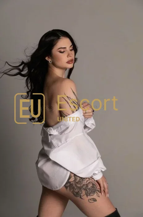Dubai escort girl Persi — photo 3